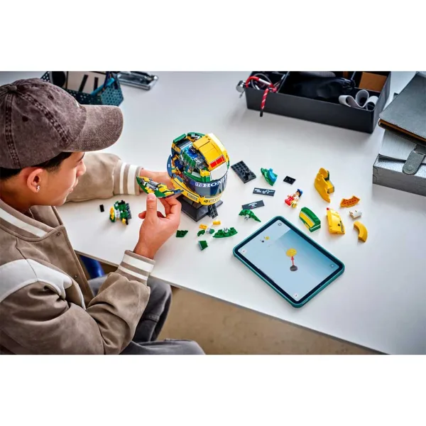 LEGO® Editions: Casca lui Ayrton Senna (43024) imaginea 4