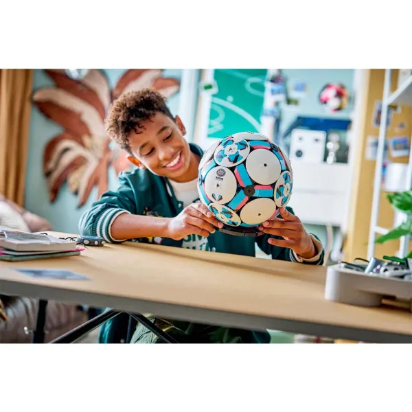 LEGO® Editions: Minge de fotbal (43019) imaginea 4