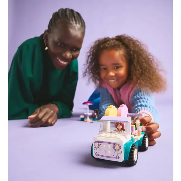 LEGO® Friends: Mașina de înghețată Heartlake City (42644) imaginea 3