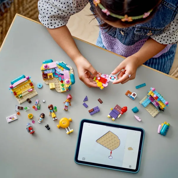 LEGO® Friends: Magazinul de dulciuri din Heartlake City (42649) imaginea 4