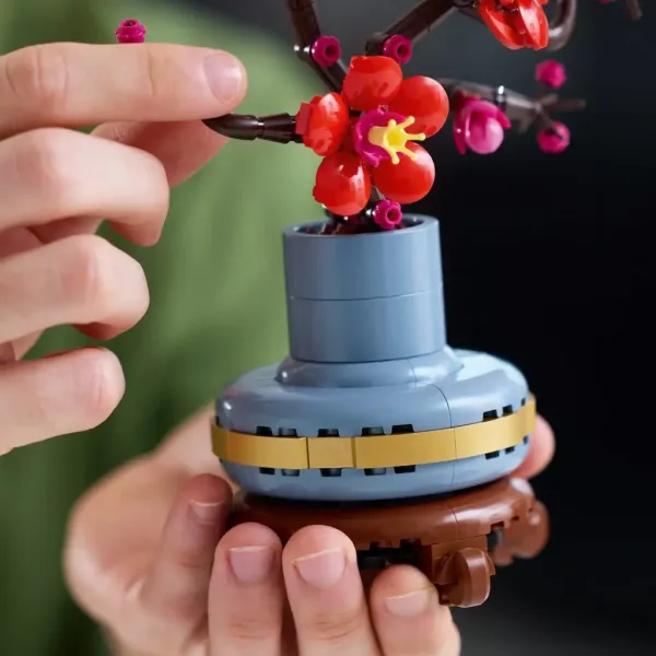 LEGO® Icons: Floare de Prun (10369) imaginea 5
