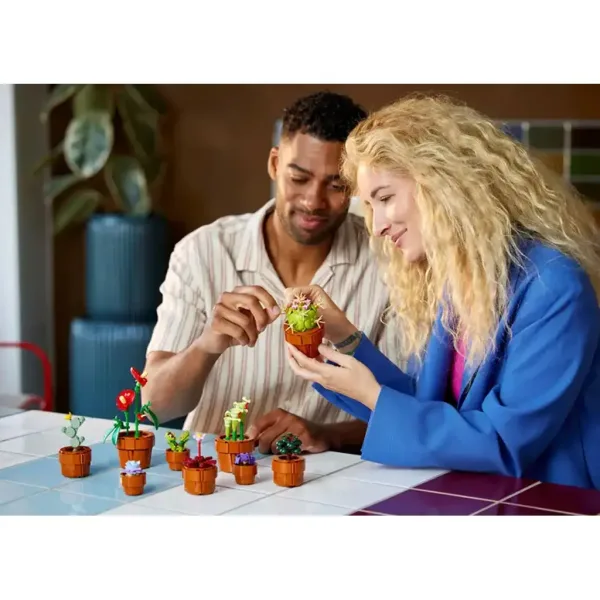 Lego® Icons: Plante mici în ghiveci (10329) imaginea 7