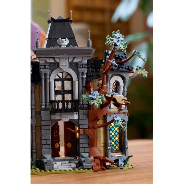 LEGO® Icons: Reședința primarului (11383) imaginea 6