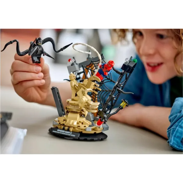 LEGO® Marvel: Bătălia uriașă între Spider-Man și Sandman (76334) imaginea 4
