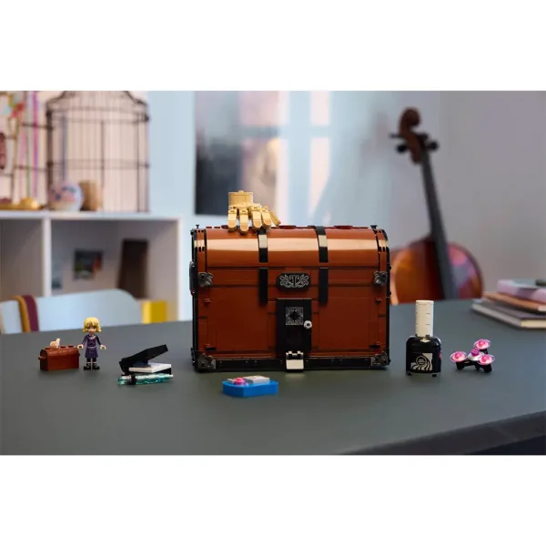 LEGO® Miercuri: Locuința lui Izé (76785) imaginea 9