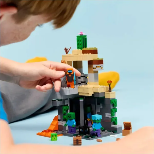LEGO® Minecraft: Zombicazmă (21587) imaginea 5