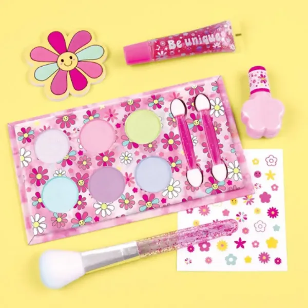 Make it Real: Blooming Beauty set de machiaj floral imaginea 2
