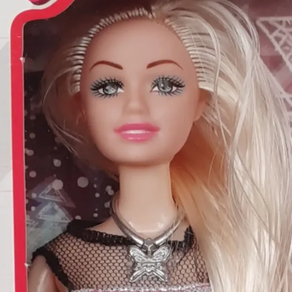 Păpușă de modă 28cm cu păr lung elegant în haine culoarea neagră și accesorii imaginea 6