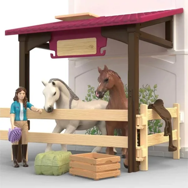Schleich: Clubul Cailor Vila de Pe Malul Lacului și Grajd (42785) imaginea 4