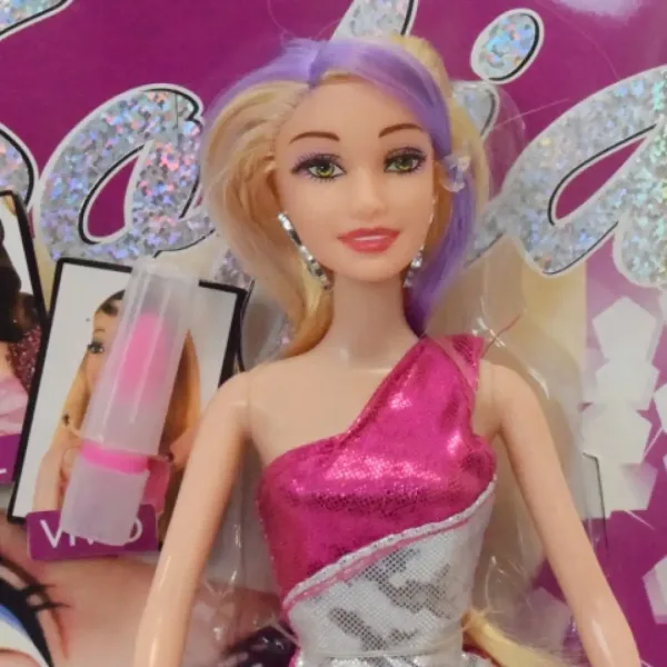 Sofia maestru de machiaj în 2 variante imaginea 3