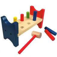 Măsuţă din lemn cu ciocan