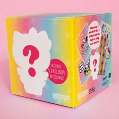 Hello Kitty Cutie Box cu figurină și autocolante. imaginea 3