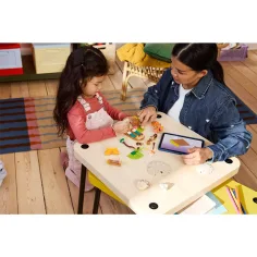 LEGO® Disney™: Casă de sat și plută (43282) imaginea 3