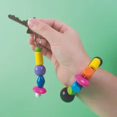 PlayBox: Set de mărgele colorate din lemn pentru înșirat, în găleată, 190gr imaginea 2