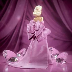 Barbie: Păpușă de colecție Marilyn Monroe 33 cm - Mattel imaginea 6