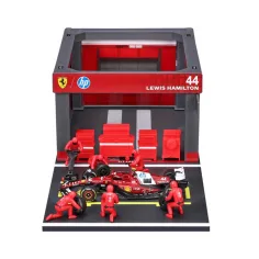 Bburago: Mașină de curse F1 - Ferrari SF-25 Pit / Lewis Hamilton 1/43 imaginea 2