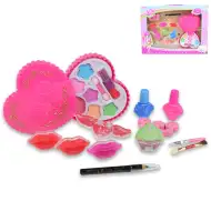 Cute Girl: Set de machiaj cu paleta de farduri, lac de unghii si luciu de buze
