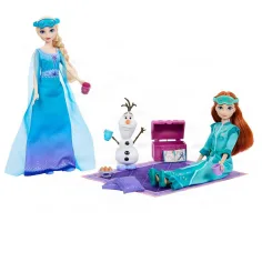 Înghețată: Set de joc cu petrecerea în pijamale a reginei - Mattel imaginea 3