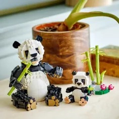 LEGO® Creator: Animale sălbatice: Familie de panda (31165) imaginea 4