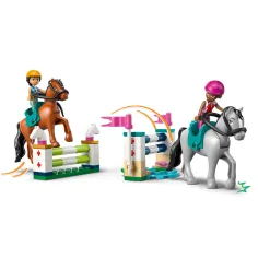 LEGO® Friends: Ferma de cai și școală de echitație (42688) imaginea 4