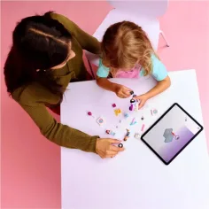 LEGO® Friends: Mașină de livrare tort cu unicorn (42675) imaginea 5