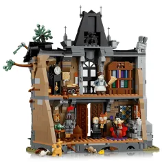 LEGO® Icons: Reședința primarului (11383) imaginea 3