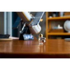 LEGO® Icons: Telescopul spațial Hubble (11383) imaginea 12