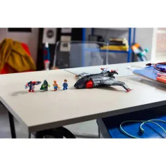 LEGO® Marvel: Răzbunătorii: Trezirea lui Doctor Doom Quinjet (76347) imaginea 6