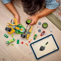LEGO® Ninjago: Mașina de curse cu retragere a lui Lloyd (71828) imaginea 3