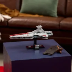 LEGO® Star Wars™: Crucişător de atac clasa Venator (75441) imaginea 3