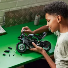 LEGO® Technic: motocicletă Kawasaki Ninja H2R (42170) imaginea 5
