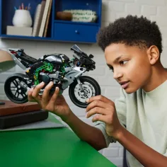 LEGO® Technic: motocicletă Kawasaki Ninja H2R (42170) imaginea 6