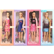 Nicky păpușă de modă într-o rochie ușoară de primăvară mai multe variante