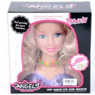 Păpușă coafeză cu păr blond și lănțișor colorat