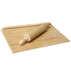 Masă de modelat din lemn cu sucitor