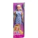 Barbie: Păpușă fashionistă blondă, stilată, în rochie albastră cu model de papion - Mattel