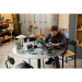 LEGO® Technic: Aston Martin Aramco AMR25 F1® mașină (42240)