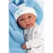Llorens: Păpușă de 35 cm cu sac de dormit albastru cu iepurași.