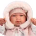 Llorens: Tina, bebeluș nou-născut de 44 cm, cu vestă roz cu glugă