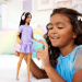 Barbie: Păpușă de modă Fashionista Prietene stilate cu căști, în rochie mov – Mattel